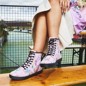 DR MARTENS SHERIDAN CONFETTI
SUEDE CASUAL BOOTS Size 9